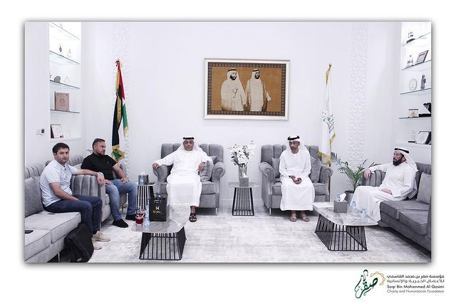 استقبل سعادة/ أحمد راشد صوفه الزعابي أمين عام المؤسسة السيد محمد الملا نائب مدير مؤسسة تراحم الخيرية في دبي
